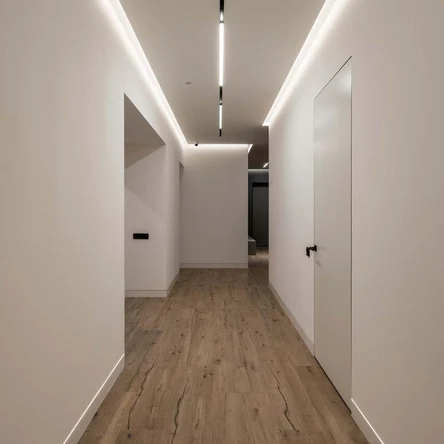 Натяжной потолок с подсветкой