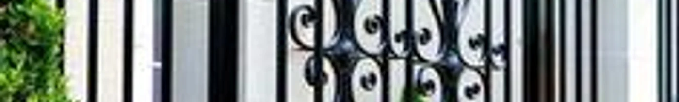 830a6bc6-ee04-42ea-ae50-4dd3f3e4bd11-30innovativecornerfencesolutionsforyard___.jpg